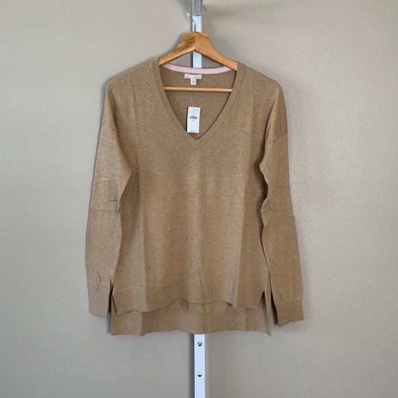 GAP Luxelight Perfect V-neck Sweater - Picture 1 of 16